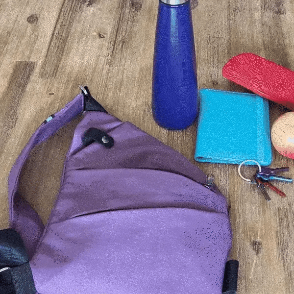 StrideSafe™ – theft-resistant shoulder bag