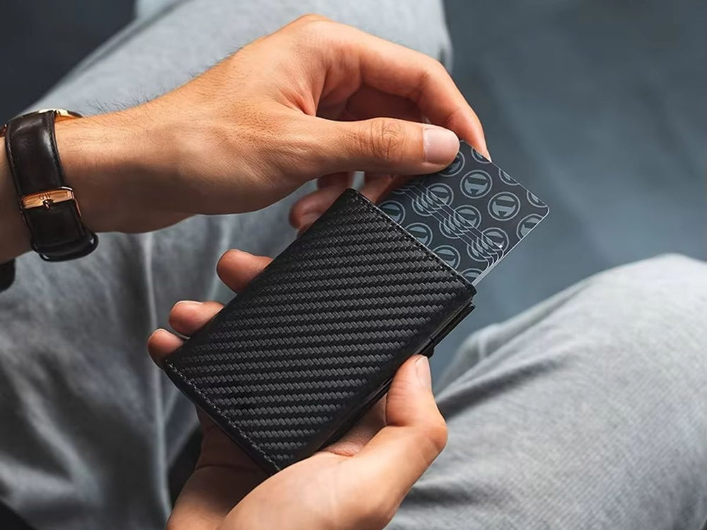 SKARE smart wallet