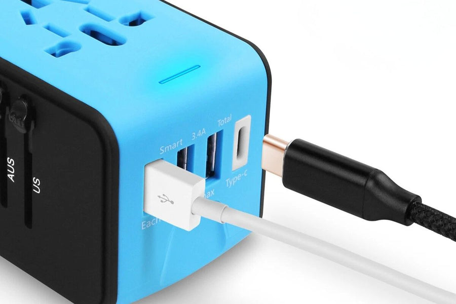 4 ports, 4 devices—from a single outlet 🔋
